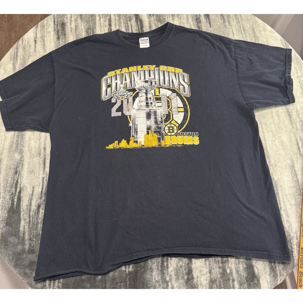 Vintage Rare Gildan Boston Bruins 2011 Stanley Cup Champions T-Shirt Size 2XL
